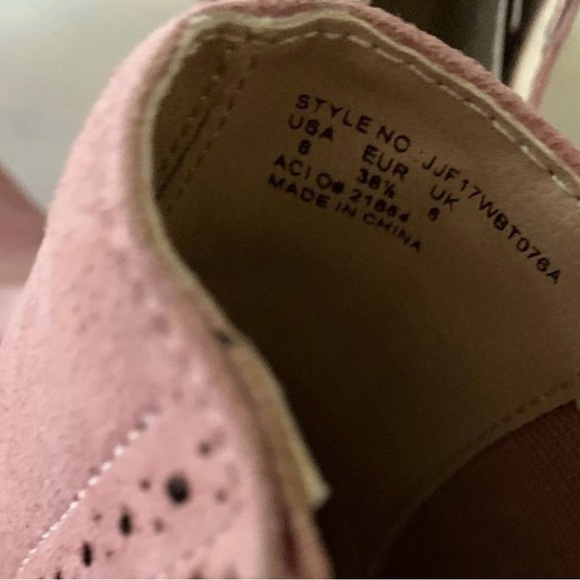 Joe’s Jeans Mica Chelsea suede ankle booties - Picture 4 of 4